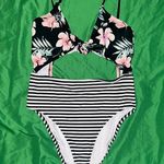 PINK - Victoria's Secret Victoria Secret Pink Floral and Striped Cutout Swimsuit size Large - Flaw Photo 0