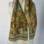 Saint Hilaire Paris vintage Green and Gold Patterned Scarf Photo 2