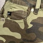 NWT KanCan Camouflage “Hazel” long shorts with stretch high rise Photo 4