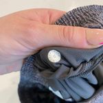 Lululemon‎ Hotty Hot Short II Long 4" Size 6 Tall Gray Photo 4