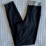 Aerie  Black and Gray Scalloped 7/8 Leggings Photo 0