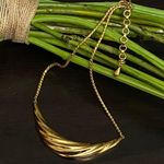 Crescent Vintage MONET Ruffled Bar Pendant Choker Gold tone Necklace Photo 0