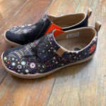 Women's UIN Toledo Black Floral Artistic Slip Photo 1