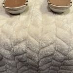 Talbots New Beige Flower Sandals Photo 3