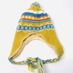 Pompom knit hat Photo 2