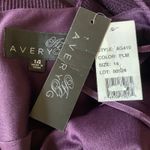 Avery G Women's Sparkly V Photo 7