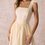 Rihoas Light Yellow Pleated Cross Back Midi Dress Size M Photo 1