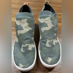 L.L.Bean Women's Size 8M Eco Bay Knit Sneaker Vegan Camo Chelsea Boots Photo 2