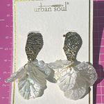 Urban Soul snow sea shell flower drop earrings gold tone reflective multicolors Photo 3