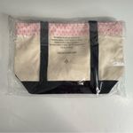 Vineyard Vines  Classic Tote Flamingo Print NWT Photo 1