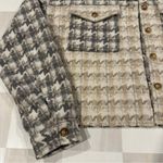 Blue B Collection Houndstooth Cropped Colorblock Tan Grey Shacket Photo 1