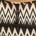 Zinga black and white cropped tribal Aztec print short sleeve top size small Photo 4