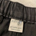 Terra & Sky NWT  Size 4X Black Denim Elastic Waist Zip Up Cotton Denim Shorts Photo 11