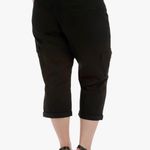Lee Women's Relaxed Fit Austyn Knit Waist Cargo Capri Pant Photo 1