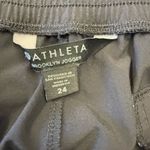 Athleta Brooklyn Jogger Women Plus Size 24 Black lightweight athletic pants. Photo 3