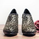 Antonio Melani Ankle Booties Leopard Print Size 6.5. B54 Photo 1