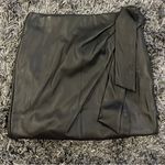 🌺G.I.L.I BLAXK FAUX BLACK LEATHER BOW WRAP MIDI SKIRT SIZE 0🌺 Photo 2