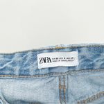 ZARA  Light Wash Relaxed Wide Leg Distressed Jeans Size 6 Raw Hem Photo 6