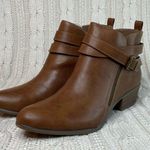 Unionbay Women's Teddy Ankle Boot in Whisky Crazy Horse Photo 1