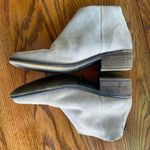 Very Volatile  Women’s Size 7 Aldworth Ankle Bootie Boots Suede Leather Sand Photo 3