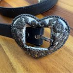 Justin Boots Justin black top grain cowhide heart buckle belt size 28 Photo 1