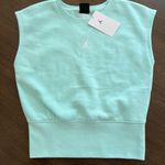 Jordan  muscle sweatshirt.  Photo 0