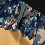 Yak N Yeti Long Sleeve Tunic Top Black with Floral Ruffled Trim •Size Medium Photo 3