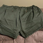 Old Navy Chino  Shorts Women’s army green size 3X Photo 0