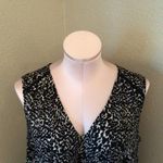 Lane Bryant  Black Cream Sleeveless Blouse 14 Photo 4