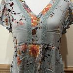 Eyeshadow   ~ V-Neck Blouse ~ Size Small ~ Light Green With Floral Print Photo 0