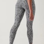 Athleta Salutation Stash Pocket II 7/8 Textured Tight in Moonflower Black Size L Photo 3