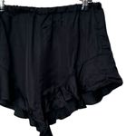 Determ NWT Collagen Satin Ruffle Shorts Black Women’s Size 6 Pull Photo 3
