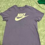 Nike  Lavender Short Sleeve Logo Tee Sz M Photo 3
