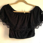 Emma & Sam  Crop Top‎ Photo 0