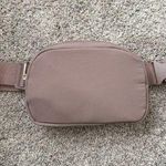 Universal Threads Crossbody Bag Photo 0