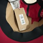 on cloud On Running Grenadine Lightweight Cap Photo 2