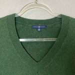Gap  Green Vneck Long Sleeve Sweater Size XS Photo 1