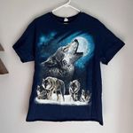 Vintage Wolves Wildlife T Photo 0