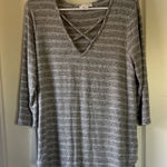 Emory park  Gray Striped V-Neck Top / A63 Photo 0