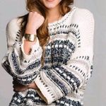 Vestique Cream/black/gray Striped Sweater Photo 0