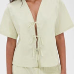 WAYF NWT  Tabitha Top Women 8 Green Tie Front V-Neck Photo 0