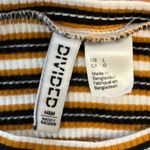 H&M  Orange, Black, & White Striped Cropped Tee Photo 1