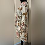 Willow + Root  Floral Keyhole Tunic Top from Buckle Photo 8