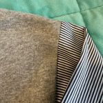 Vineyard vines sweatshirt w striped shirt sleeves Gray Size M Photo 1