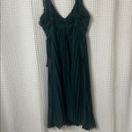 Lulus  Never A Dull Moment Emerald Green Tie-Strap Pleated Midi Dress Large NWT Photo 7