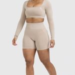 Oner Active  EFFORTLESS SQUARE NECK CROP LONG SLEEVE TOP Photo 1