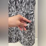 Halston Heritage Black White Abstract Romper Size 0 (XS) V-Neck Gently Used Photo 2