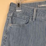 Old Navy NWT Women’s Rockstar Mid-Rise Pinstriped Floral Skinny Jeans Photo 5