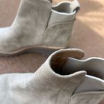 Dolce Vita Rango woman’s size‎ 7.5 Taupe Being Suede Lug Sole Chelsea Boots Brown Size undefined Photo 5
