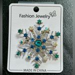 Snowflake Brooch Silver Tone Blue and Clear Crystals New Photo 6